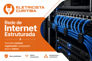 Rack com cabeamento estruturado e cabos de rede para instalação de internet em Curitiba